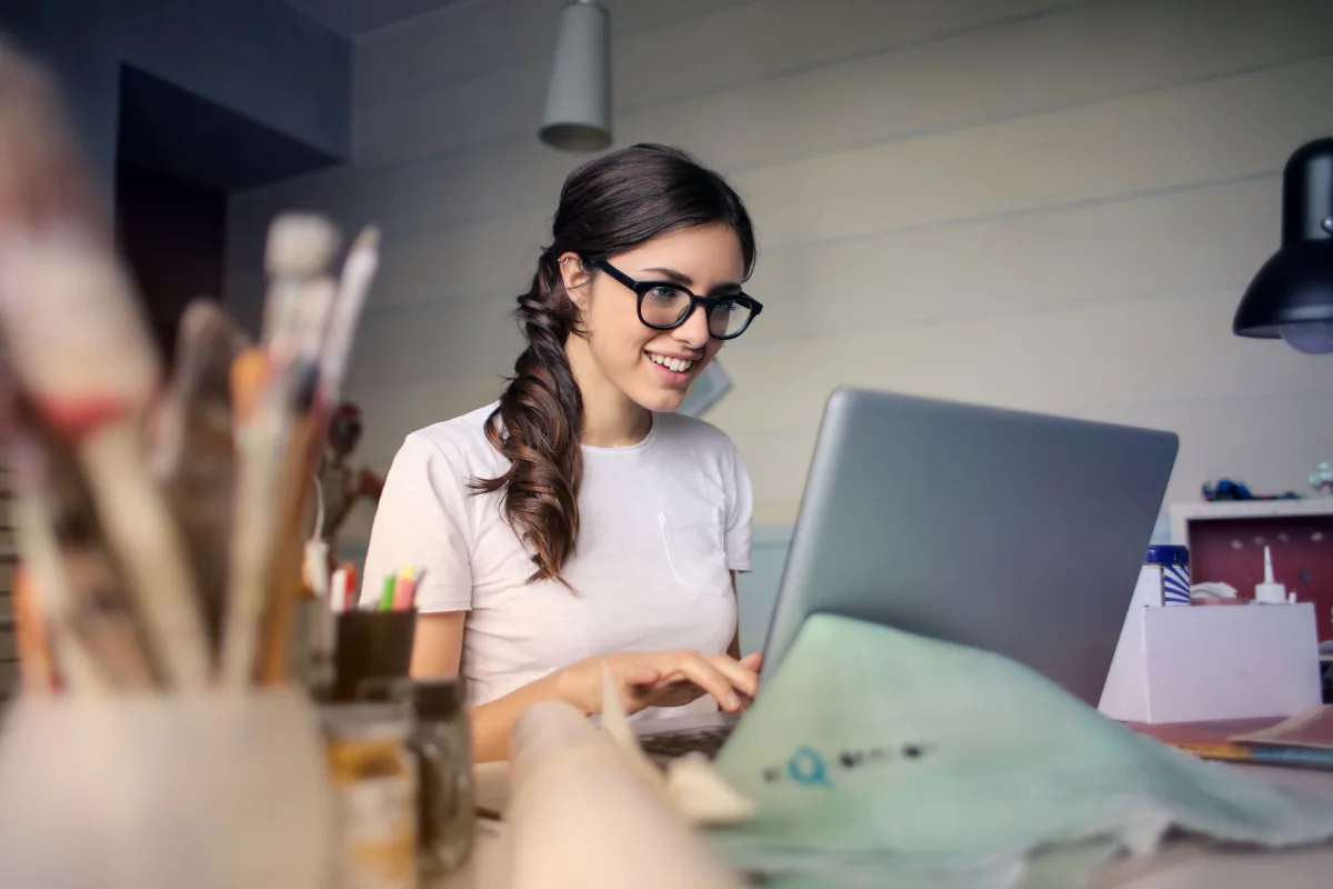Sonnet 5.5 cieli na každodennú prácu: bugfixy, dokumenty, slajdy a tabuľky (Foto: Pexels)