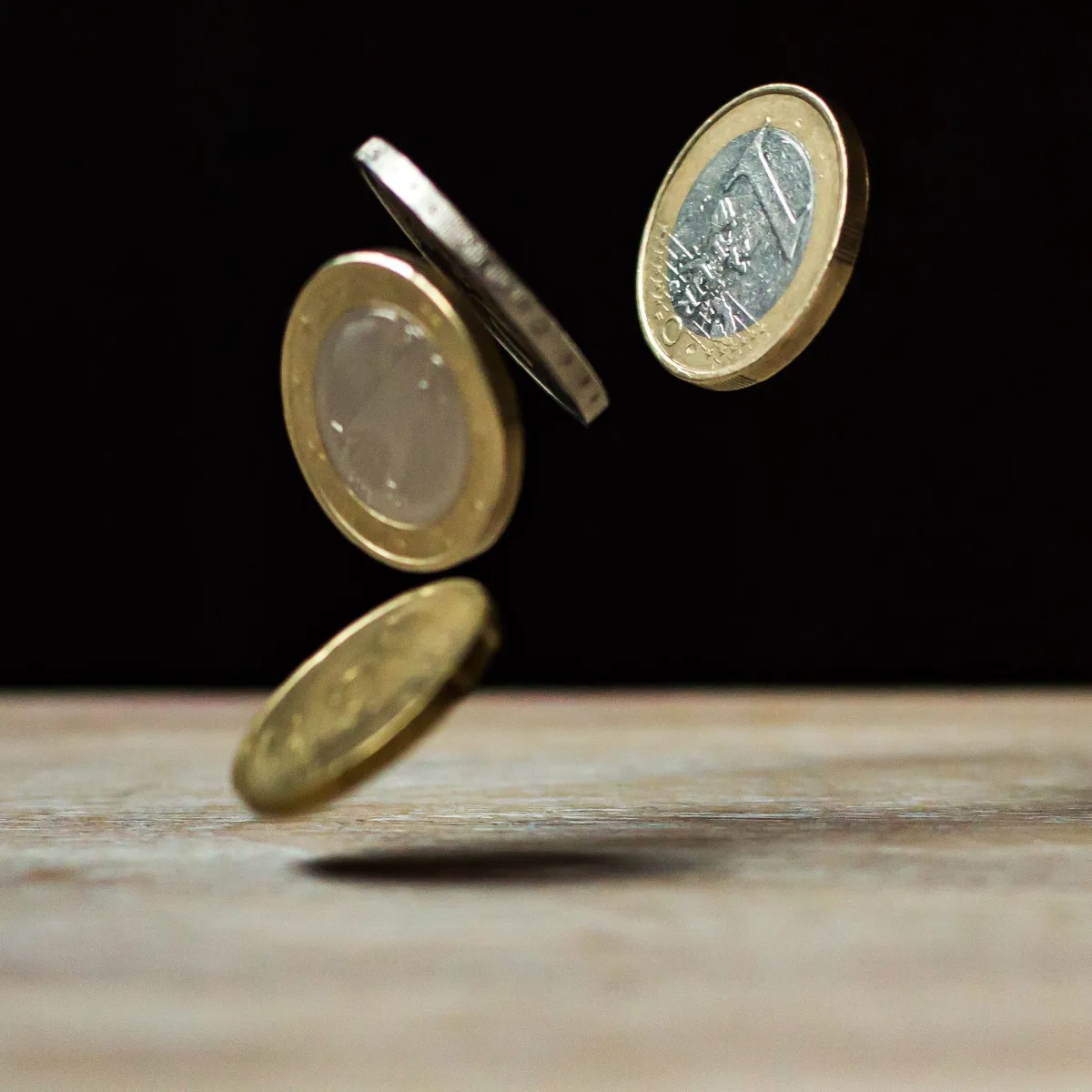 Dnes vypršal ultimátny termín ECB: banky museli odovzdať plán obrany proti útokom vedeným AI