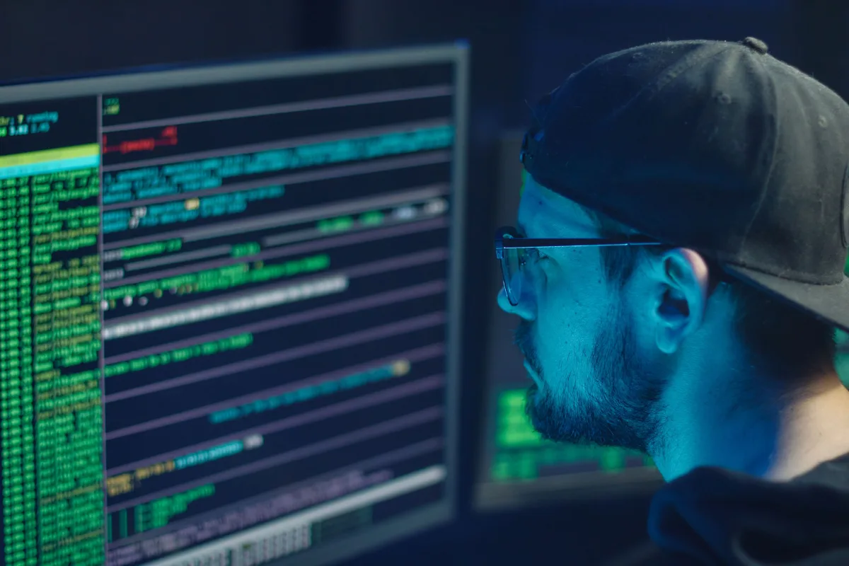 Gemini 4 Carbon: Google predstavil svoj najsilnejší model — dostanú ho najprv kyberbezpečnostní obrancovia