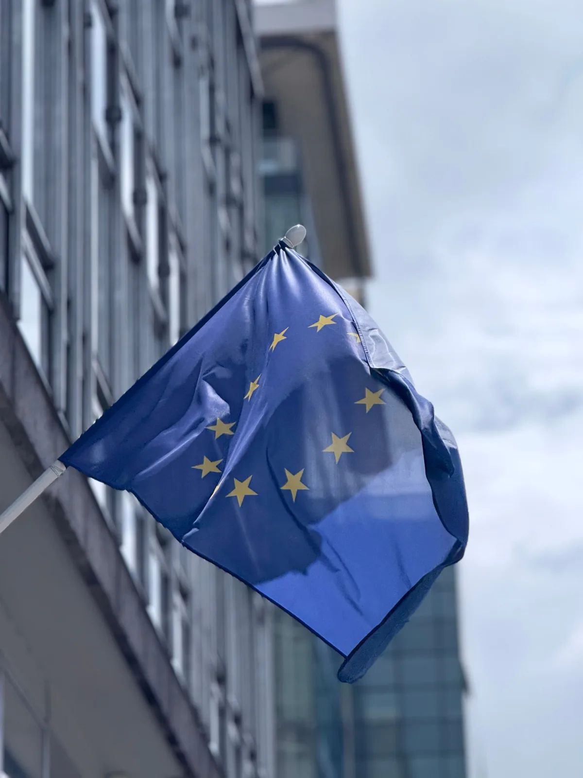 Von der Leyen pozýva šéfov AI laboratórií do Bruselu: Európska únia oficiálne vstupuje do debaty o tempe vývoja